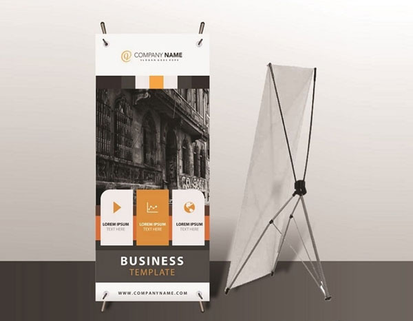 Standee mẫu 3 chân - POSM