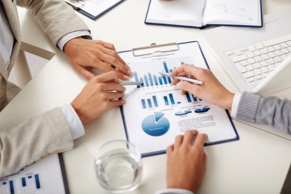 2. Economic environment (Môi trường kinh tế)