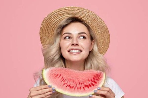 7 cách tận dụng dưa hấu để sở hữu làn da tươi sáng mùa hè