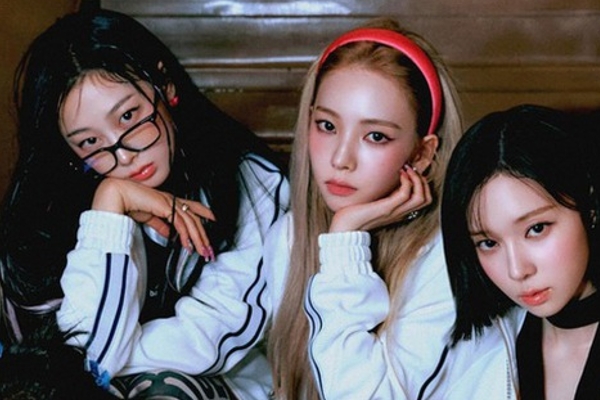 Aespa lên đỉnh với MV Spicy: Thành viên ít nổi bật nhất cũng được khen ngợi!