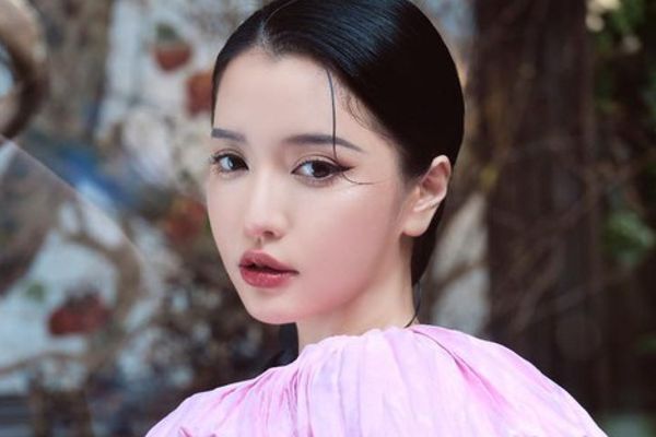 Bích Phương lần đầu tham gia show thực tế với em trai HIEUTHUHAI gây sốt