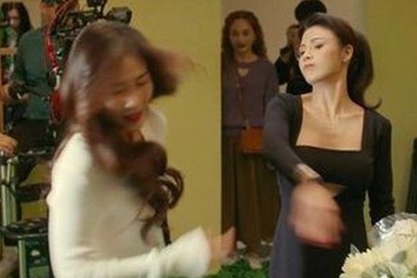Cảnh tát đình đám: Lương Thu Trang vs Khả Ngân trong Gia Đình Mình Vui Bất Thình Lình