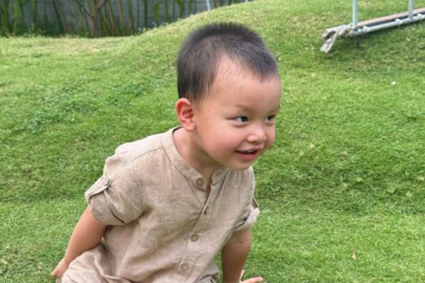 Cậu út Leon nổi bật với sự thay đổi bất ngờ, fan Hồ Ngọc Hà đều xao xuyến