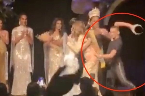 Chồng đập vỡ vương miện vì vợ không đăng quang