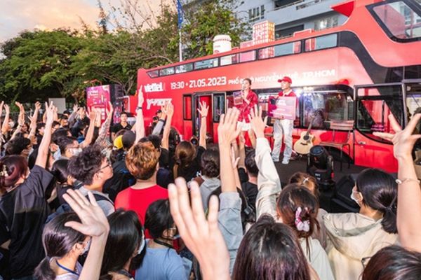 Chuyến xe Bus Tour công nghệ 102 - Điểm check-in hot nhất TPHCM