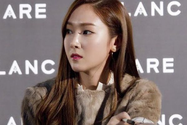 Cửa hàng thời trang của Jessica (SNSD) bị đóng cửa vì nợ tiền thuê