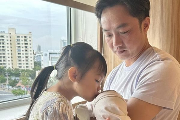 Cường Đô La vui mừng y khuôn bố khi hé lộ giới tính con mới sinh