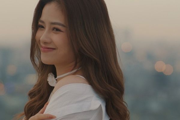 Đường Hoàng Yến chinh phục trái tim khán giả với MV ballad mới