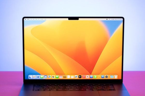 Giá MacBook Pro 14/16 inch mới giảm sâu, cơ hội sở hữu máy tính đỉnh cao