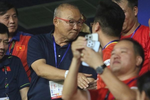 HLV Park Hang-seo đang gây lo lắng cho báo Indonesia sau khi giành HCV SEA Games