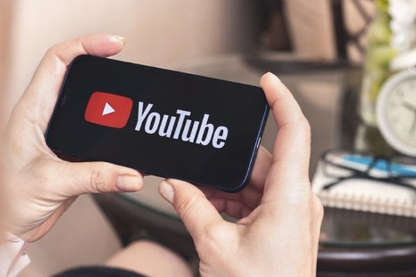 Kiếm chục tỷ đồng từ YouTube: Bí quyết thành công của người Việt