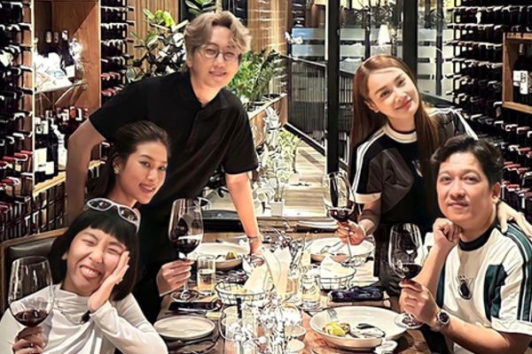 Mẹ bầu Nhã Phương tỏa sáng khi cùng Hoa hậu Thiên Ân và Trang Hý ăn tối