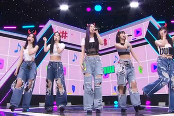 Nghệ sĩ Kpop: Hát live và những rắc rối