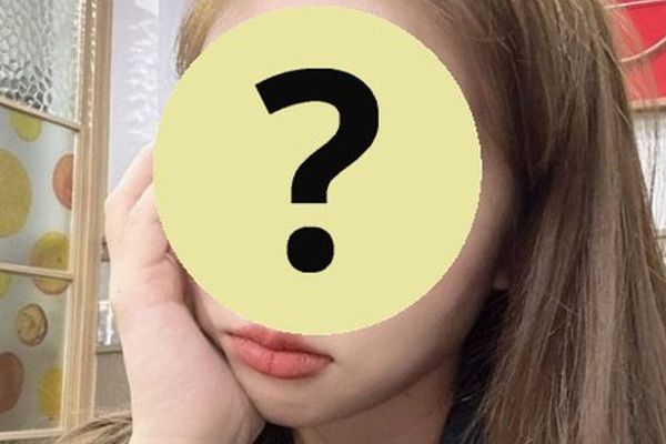 Nữ ca sĩ Hàn Quốc 30 tuổi tự tử, để lại thư tuyệt mệnh tại ký túc xá