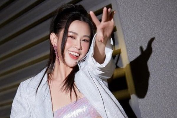 Nữ diễn viên Ngọc Thảo phản pháo khi nhận lời mời khiếm nhã giá 25000 USD