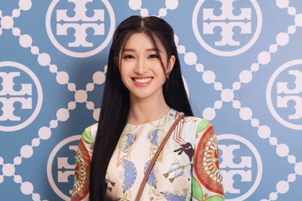 Phương Nhi xuất hiện tại sự kiện, quyến rũ với vẻ đẹp nữ tính