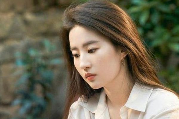 Sao Hoa ngữ - Nạn nhân ác độc của bạo lực học đường