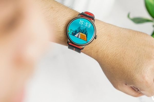 Smartwatch đẹp hơn Apple Watch với giá rẻ hơn