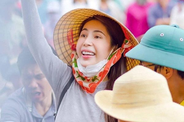 Thủy Tiên tiết lộ chi tiết bất ngờ về món đồ từ thiện mất tích