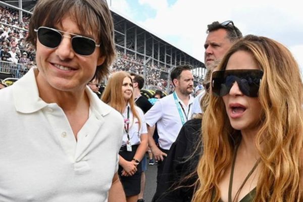 Tom Cruise bị từ chối tán tỉnh bởi Shakira