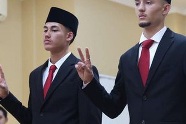 Tuyển Indonesia sẽ là đối thủ đáng gờm của Việt Nam và Thái Lan với sự nhập tịch thành công của 2 cầu thủ Hà Lan