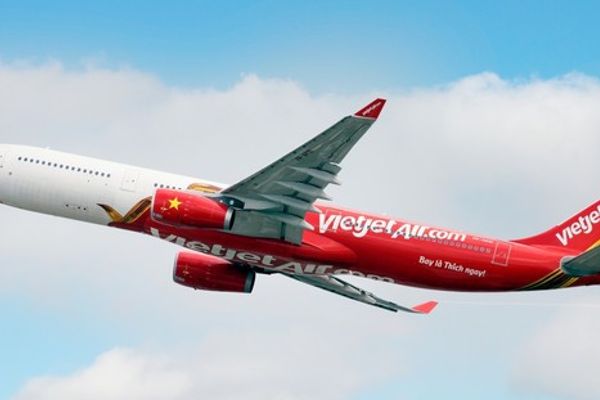 Vietjet tặng 1 năm bay miễn phí cho đội tuyển bóng đá nữ Việt Nam vô địch SEA Games 32
