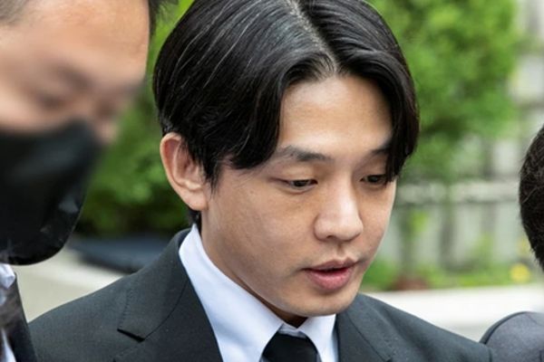 Yoo Ah In: Nghi vấn tiếp tục sử dụng ma túy khiến fan bàng hoàng