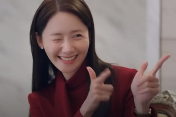 Yoona siêu quậy khiến fan mê mẩn trong phim lãng mạn King The Land