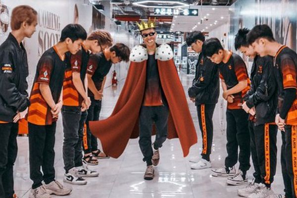 Team Flash quay trở lại đỉnh cao sau chiến thắng vòng thăng hạng!