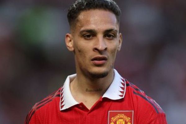 Top 10 thảm họa hợp đồng ở mùa giải 2022/23